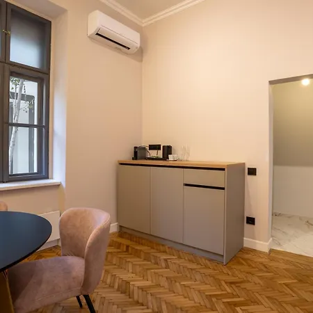 Lejlighedshotel Bloom Downtown Cluj-Napoca